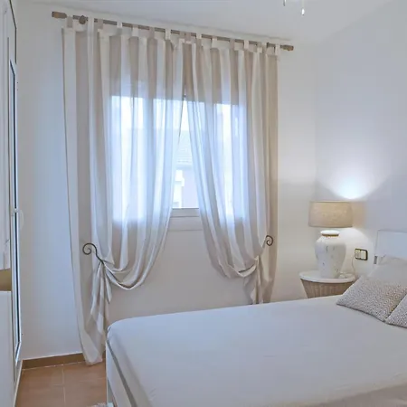 Spacious Family With Garden, Barbecue Holiday home