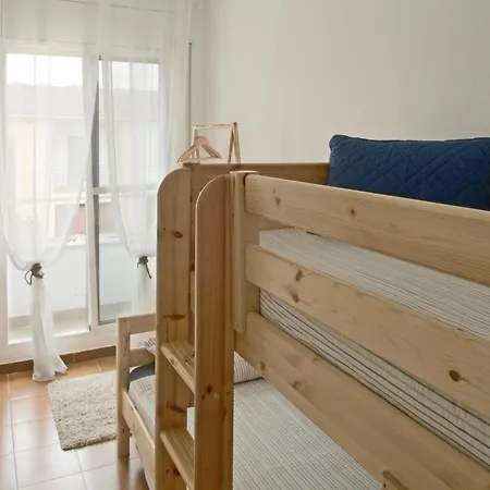 Spacious Family With Garden, Barbecue Holiday home *